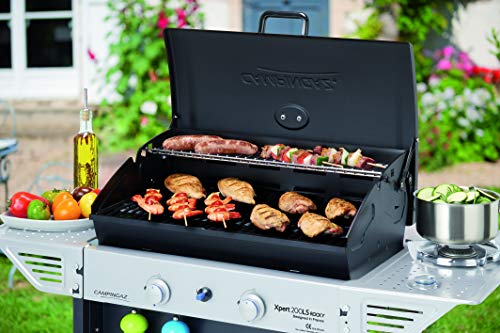 Campingaz Xpert 200 LS Rocky Barbacoa gas piedra volcanica, parrilla gas con 2 quemadores compactos, 8.2 kW de potencia, 2 parrillas de hierro fundido, 2 mesas laterales y carro de acero