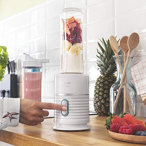 Cecotec Batidora de vaso individual Power Titanium 500 Fresh&Go .Potencia 500 W, cuchillas con recubrimiento de titanio negro, 2 tubos refrigeradores,2 vasos portátiles de 600 ml
