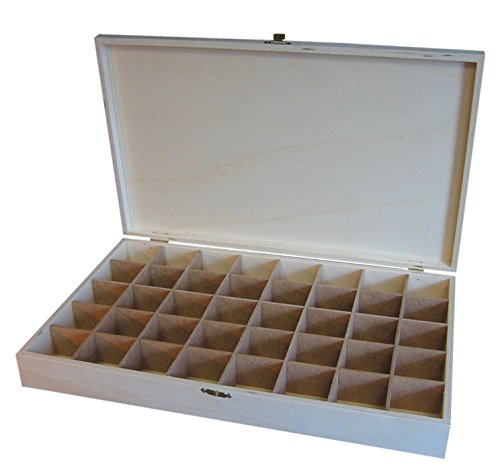 greca Caja de Madera. Interior con departamentos para Colecciones. En Crudo, para Decorar. Medidas (Ancho/Fondo/Alto): 45 * 28 * 6 cm. Medidas de Cada cuadrícula: 5 * 4 * 5 cm.