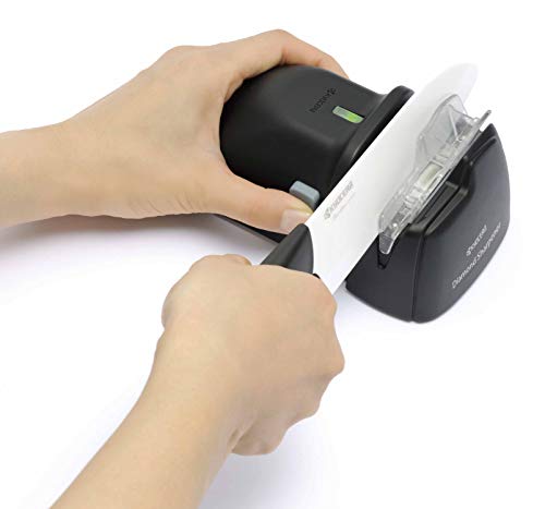 KYOCERA DS-38, Afilador Diamante para Cuchillos de Acero y cerámica, Alimentado por batería, Solo para Uso con la Mano Derecha, Negro