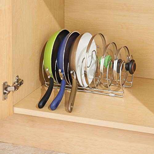mDesign Juego de 2 Organizador de sartenes y tapaderas – Soporte de metal cromado con 6 compartimentos para sartenes y tapas de ollas – Organizador de cajones y armarios de cocina