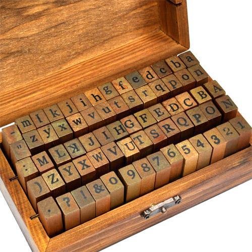 Yaheetech 70 Piezas Sellos de Letras Alfabeto Sello Número con Caja de Madera Sellos de Goma