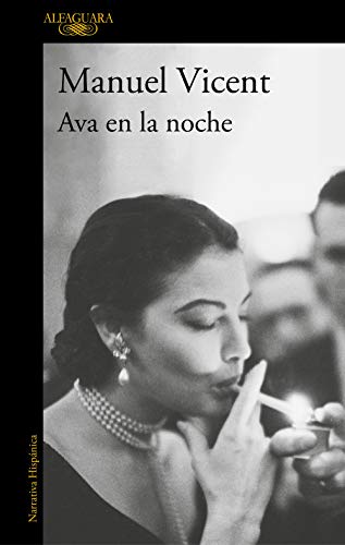 Ava en la noche (Hisp#nica)