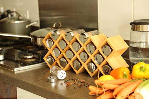 Dispensador de Especias Bambú Harcas con 18 tarros de especias y etiquetas. Organizador de especias independiente de gran tamaño 43cm x 9.5cm x 18cm. Frascos de vidrio con tapas de acabado cromado.