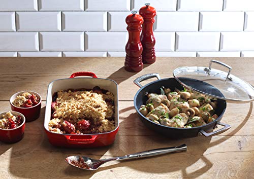 Le Creuset Molinillo de Sal,Plástico ABS, 6.2 x 6.2 x 20.8 cm, Mecanismo de Cerámica, Rojo Cereza