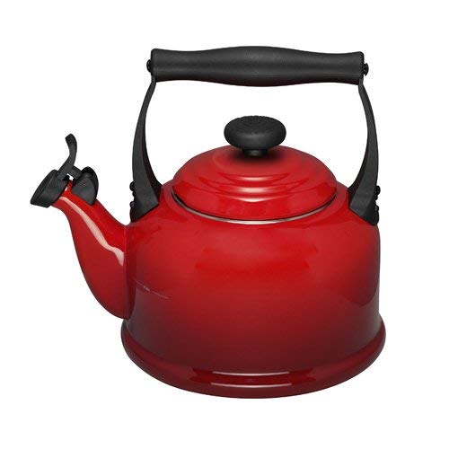 LE CREUSET Tradition Tetera, Acero esmaltado/Mango fenólico, Rojo (Cereza), 2,1 L