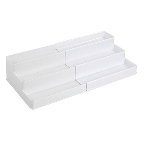 mDesign Especiero extensible para armario de cocina – Estante para especias idóneo como organizador de condimentos, salsas o artículos de pastelería – Anchura adaptable, tres niveles, blanco