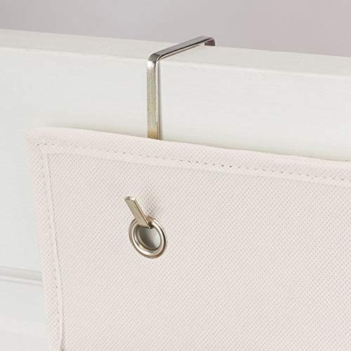 mDesign Organizador colgante con textura – Panel clasificador de fibra sintética transpirable con cuatro bolsillos – Estantería de tela para colgar de la puerta o en la pared – negro