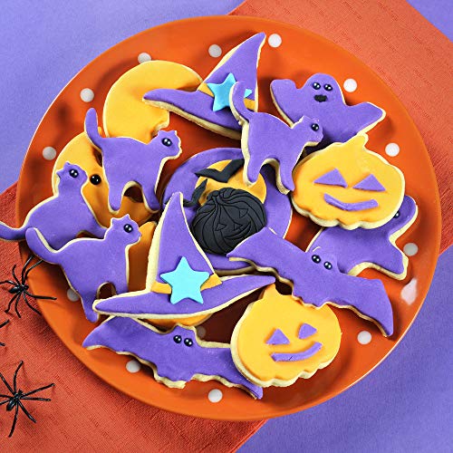 Olywee - Juego de 8 cortadores de galletas de acero inoxidable para Halloween, diseño de calabaza, cráneo, fantasma, gato, murciélago, araña y caramelo y sombrero de bruja
