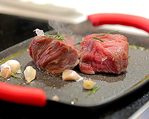 PLANCHA DE PIEDRA DE ALUMINIO FUNDIDO REVESTIMIENTO DE MÁRMOL CON ASAS DE SILICONA, 47x29 CM, APTO PARA COCINAS DE GAS, ELECTRICA, VITRO E INDUCCIÓN, ANTIDHERENTE –COLOR ROJO