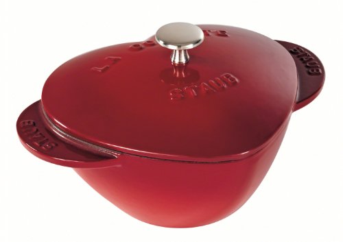STAUB Heart Cocotte con Forma de corazón, Hierro Fundido, Rojo Cereza, 20 cm
