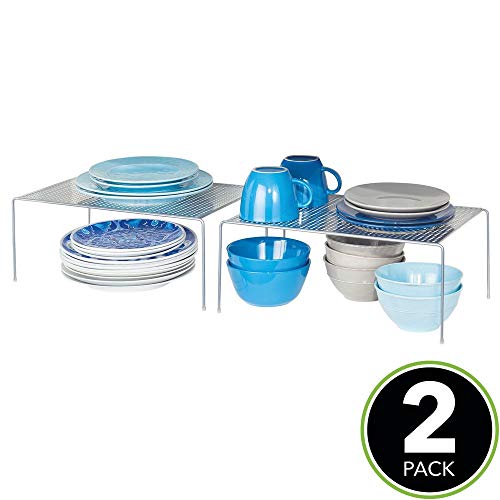 mDesign Juego de 2 estantes de cocina – Soportes para platos independientes de metal – Organizadores de armarios extragrandes para tazas, platos, alimentos, etc. – plateado