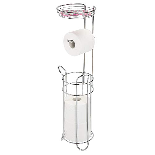 mDesign Portarrollos para baño sin perforación – Portarrollos de pie para baños – Soporte para papel higiénico para cuatro rollos con bandeja metálica – plateado