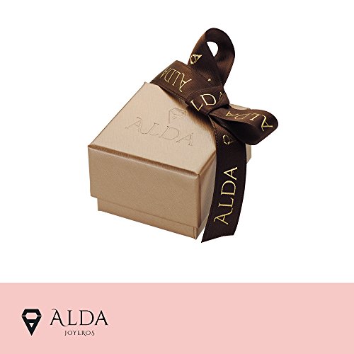 Medalla niño y reloj gota en oro amarillo de 9 ktes. Grabado gratuito, personalizado.