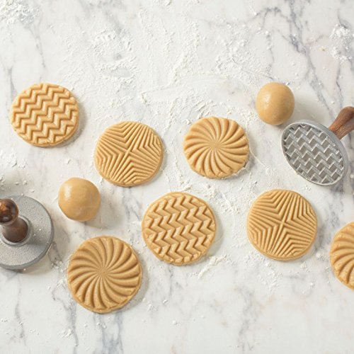 NordicWare Sello para Galletas (1 Unidad) con Mango de Madera Geo, de Aluminio, Color Plata, 25,7 x 8,6 x 8 cm