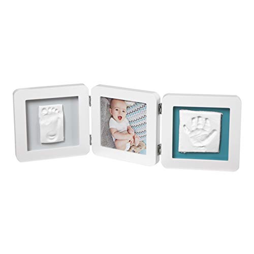 Baby Art My Baby Touch Set de Marco triple para fotos y 2 Huellas de bebé en Arcilla, Recuerdo de las huellas de mano y pie, color blanco