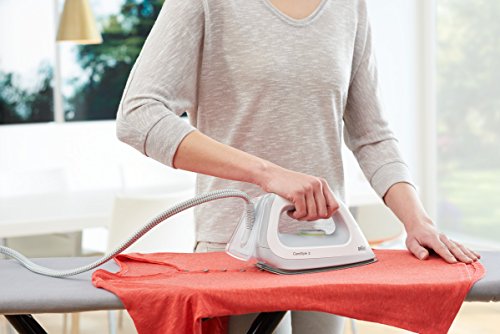 Braun IS3022WH Carestyle 3 - Centro de planchado, 2400 w, depósito 2 litros, suela eloxal 3d, blanco/verde