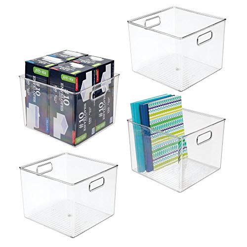 mDesign Juego de 4 contenedores de plástico para despacho – Organizador para Oficina para Armario o cajón – Caja organizadora con Asas para Guardar Sobres, bolígrafos y más – Transparente