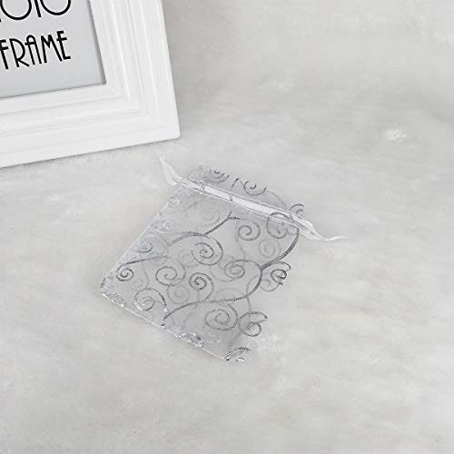 YFZYT Pack de 100 Bolsas de Organza, Bolsillo de la Bolsa de Joyas con Cordón y Patrón de Bronceado para Chocolate, Dulces, Galletas como Embalaje de Regalo - 15 x 20 cm, Blanco Plateado