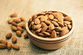 Almendras ecológicas cultivadas en España, crudas, sin sal añadida (frutos secos al natural, deliciosos y saludables, cuatro bolsas de almendra española, 800g), de Losquesosdemitio
