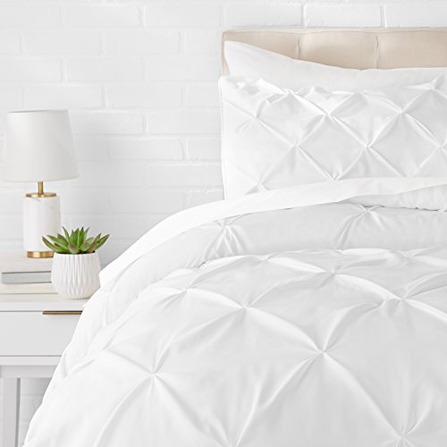 AmazonBasics - Juego de cama con colcha fruncida en pellizco, 155 x 220 cm, Blanco