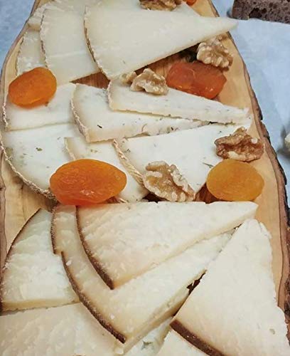 Caja Regalo GOURMET. (PACK C: QUESOS ARTESANOS CON ESPECIAS y Botella AOVE ECO) - La Verea Andaluza. Quesos artesanos y Aceite de oliva v.e. ECOLÓGICO, 100% Monovarietal Arbosana. Cesta navidad.
