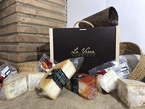 Caja Regalo QUESOS GOURMET - GRANDE - 2 QUESOS LECHE CRUDA + 4 QUESOS DE ESPECIAS + Botella ACEITE ECO) - La Verea Andaluza. Quesos artesanos y Aceite de oliva ECOLÓGICO, 100% Monovarietal Arbosana.