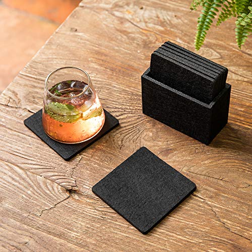chillify – Juego de 8 Posavasos de diseño en Fieltro con Caja de Almacenamiento – Lavables, absorbentes, Antideslizantes y Resistentes al Calor – Protección de Mesa – Cuadrados, 10 x 10 cm, Negros