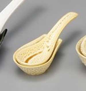 Con platillos IRABO peque?a 15 cm Porcelana cuchara de fideos