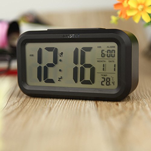 Despertador digital LED Anself con función repetición, sensor de luz, luz de fondo, indicación de hora, fecha y temperatura, plástico, negro, 4,5 cm l x 13,5 cm w x 7,8 cm h
