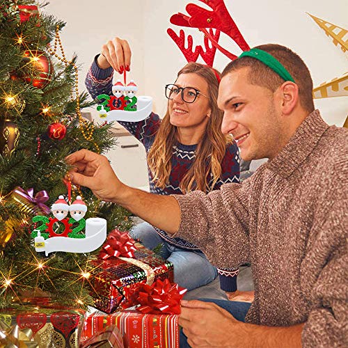 HUHUDAY Adornos para árboles de Navidad, Adornos navideños, 2020 Adornos navideños Personalizados, Adornos Familiares para supervivientes de cuarentena, Regalo Creativo para la Familia, 2 PCS