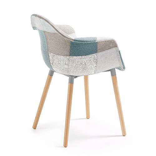 Kave Home - Silla de Comedor Kevya con reposabrazos tapizada en Tela Patchwork Azul con Patas de Madera Maciza de Haya Natural