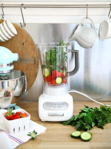 Kitchenaid 5KSB5553EWH - Licuadora, color blanco y transparente