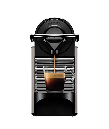 Krups XN305T Nespresso Pixie - Cafetera de cápsulas y Aeroccino Bundle (1260 W, capacidad del depósito de agua: 0,7 L, presión de bombeo: 19 bares), color titanio