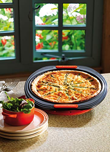 Le Creuset Molde tarta con base extraíble, Redondo, diametro 26 cm, Libre de PFOA, Resistente a ácidos, Revestimiento de acero al carbono, Gris y Naranja