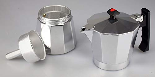 MAGEFESA Colombia – La cafetera MAGEFESA Colombia está Fabricada en Aluminio Extra Grueso. Pomo y Mangos ergonómicos de bakelita Toque Frio. (Aluminio, 6 Tazas + 6 CUCHARILLAS)