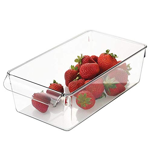 mDesign Cajas organizadoras grandes con asa - cajas plasticas ideales para cocina, en armarios o como caja para nevera - 4 piezas, transparente