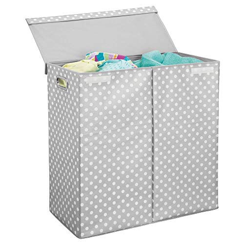 mDesign Cestos para ropa sucia con tapa – Modernas cestas para la colada plegables y con asas para baño – Cubos de ropa sucia con 2 compartimentos y diseño de puntos – gris claro/blanco