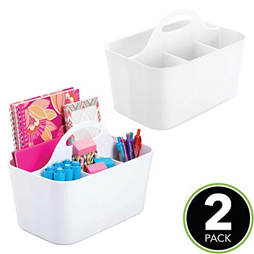 mDesign Juego de 2 pequeños organizadores de oficina con asa – Prácticas cestas de plástico para escritorio – Organizadores de escritorios con 4 apartados para material de oficina – blanco