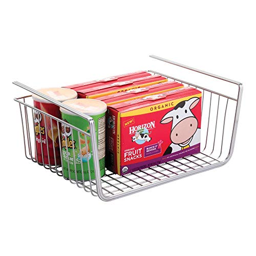 mDesign Juego de 4 estantes de cocina colgantes de metal resistente – Cestas metálicas grandes para cocina y despensa – Robusta cesta colgante para alimentos y utensilios de cocina – plateado