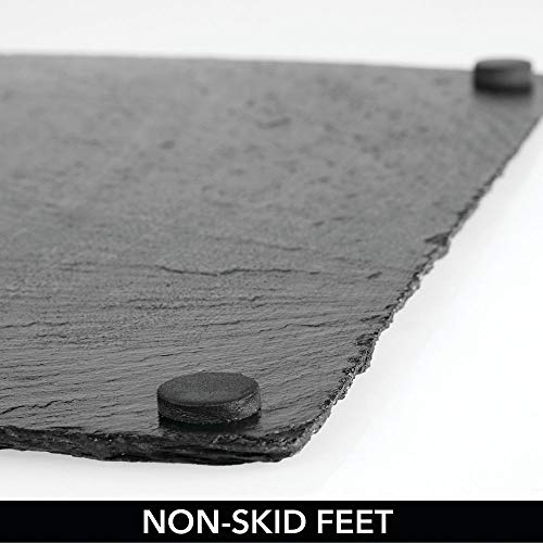 mDesign Platos de pizarra con asas de acero – Bonita tabla de quesos, útil para embutidos, tartas, aperitivos, etc. – También sirve como pizarra de tiza para menús o anuncios – negro