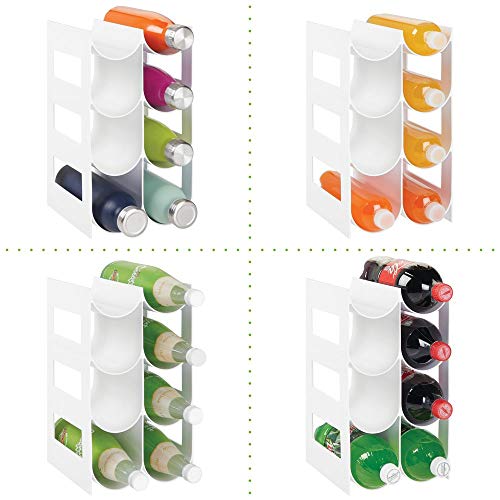 mDesign Práctico estante para botellas de vino – Botelleros para vino y otras bebidas para guardar hasta 8 unidades – Vinoteca de plástico de pie – blanco