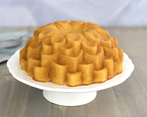 Nordic Ware 87537 - Blossom Bundt Molde, 2.4 L, 1unidad, modelo surtido (marrón y plata)