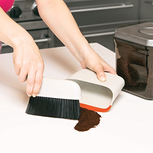 OXO Good Grips Cepillo con pala Recogedora Compacto