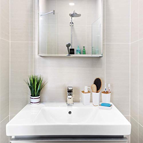 Relaxdays Set de 4 Accesorios de baño, Portacepillos, Jabonera, Vaso, Dispensador de jabón, Plástico & Bambú, Blanco, plástico, bambú, 17,5 x 7 x 7 cm