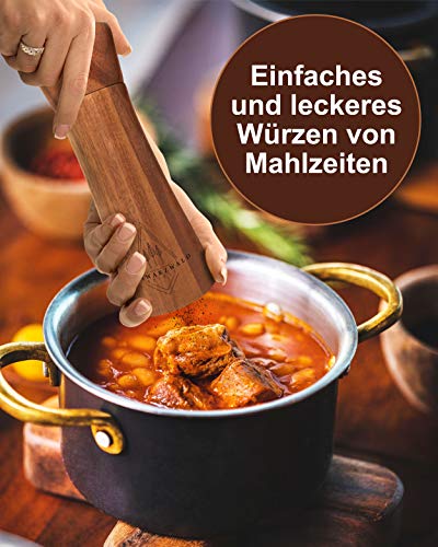 Schwarzwald Spirit - Molinillo de sal y pimienta de madera con mecanismo de cerámica + pincel de limpieza gratis + libro de regalo (idioma español no garantizado), madera, marrón