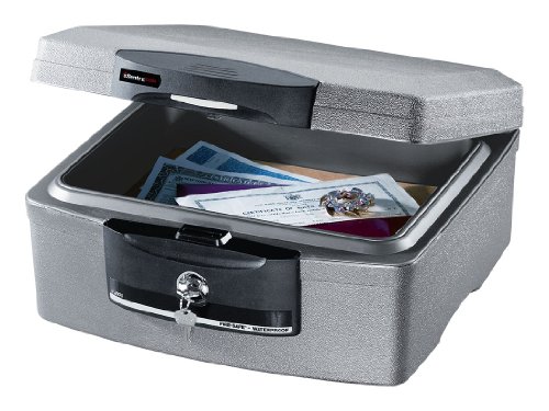 Sentry Safe de una caja fuerte para documentos H2100