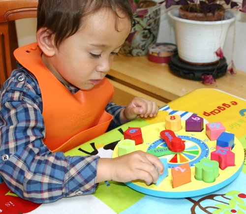 TOWO Juguete de Reloj de Madera educativo con Piezas de números para aprender la hora - Reloj de Rompecabezas para niños - Juegos educativos de clasificación con numeros y formas geometricas.