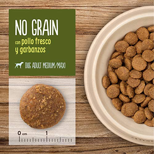True Instinct No Grain Pienso para Perros Medium Adult con Pollo - 12000 gr