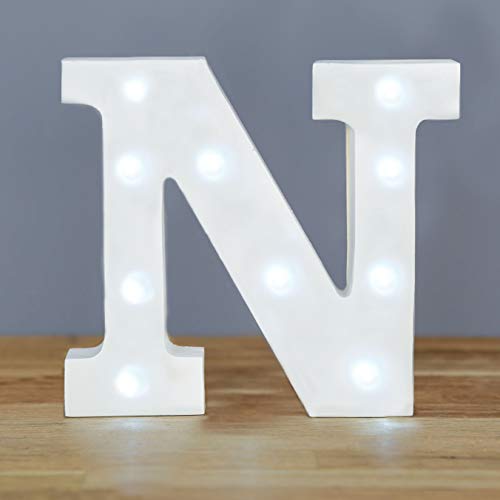 Up in Lights Muestra decorativa de madera blanca de las letras del LED - colgante de pared con pilas - Letra N